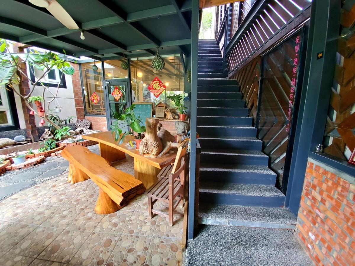Stone Home Bed And Breakfast Taitung Exterior photo